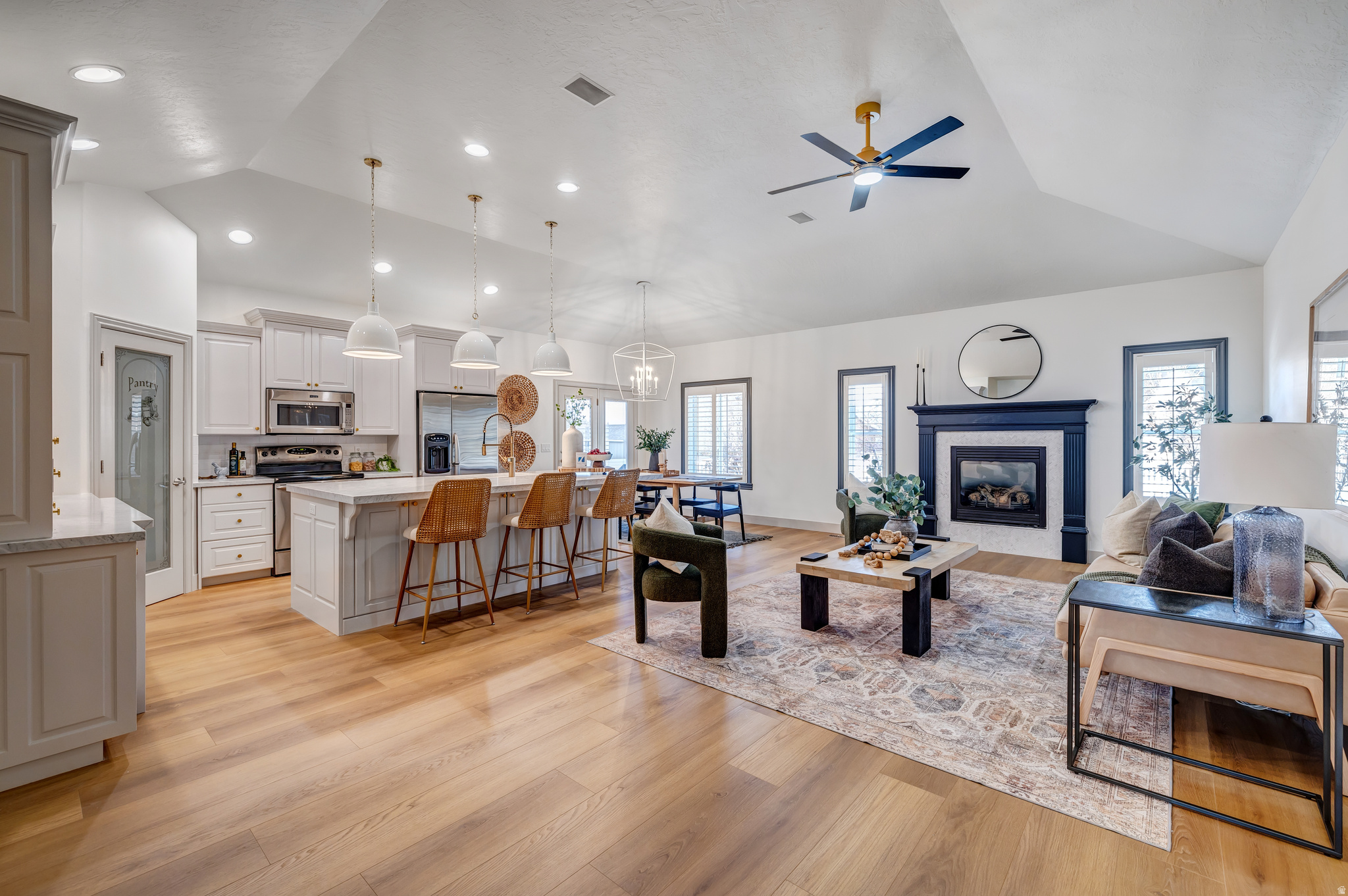 FOX GATE FARMS - Residential