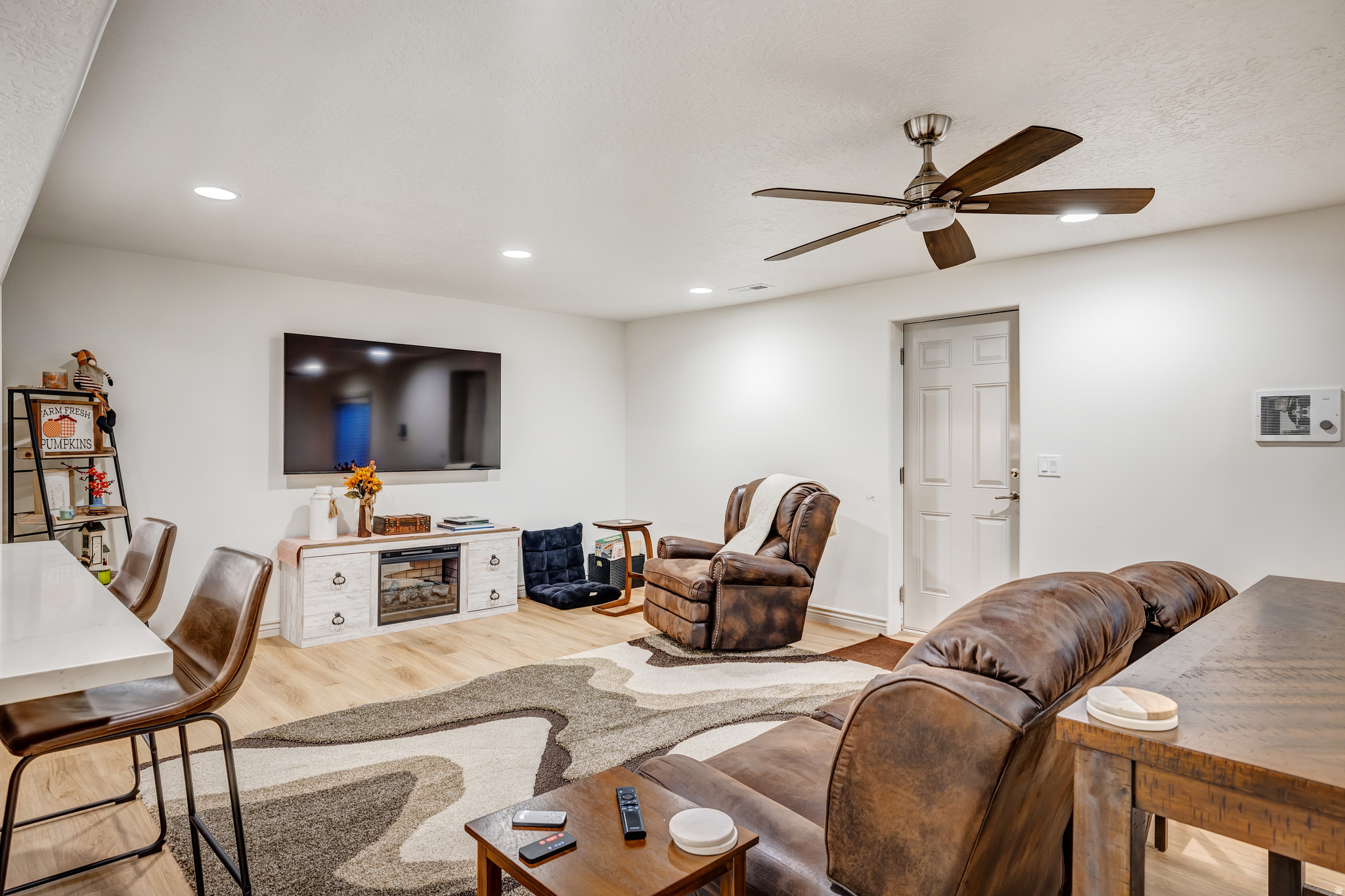 FOX GATE FARMS - Residential