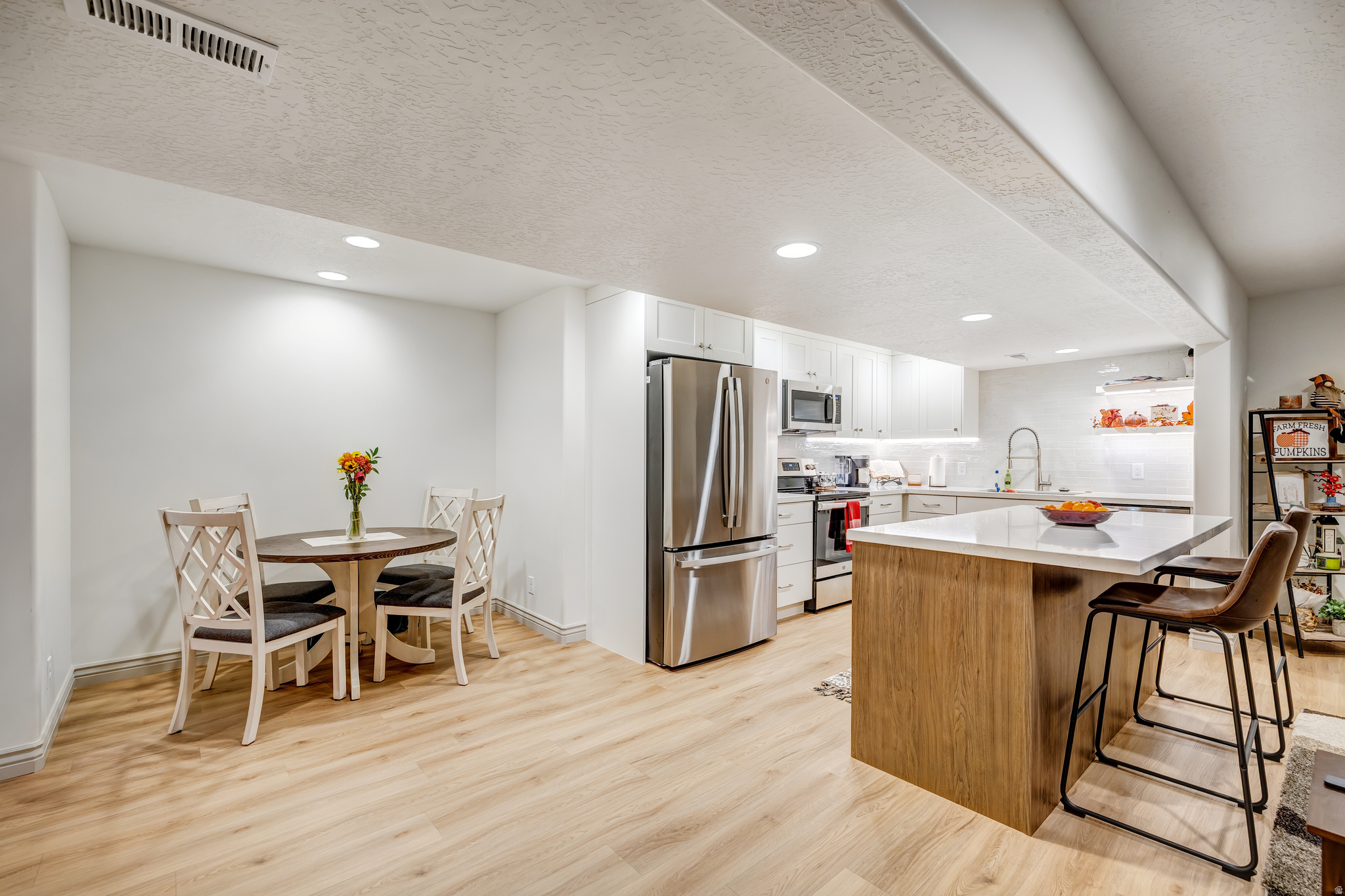 FOX GATE FARMS - Residential