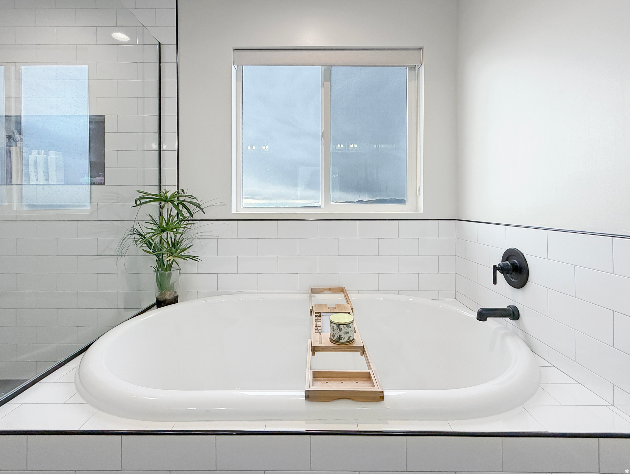 H&L ANDERSEN - Residential