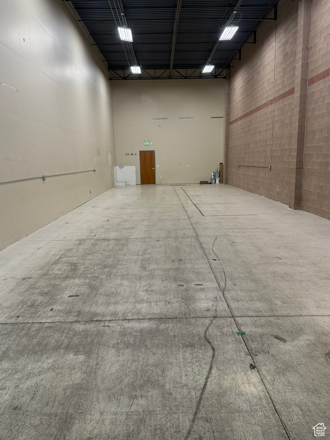 AF9 CONDO - Commercial Lease