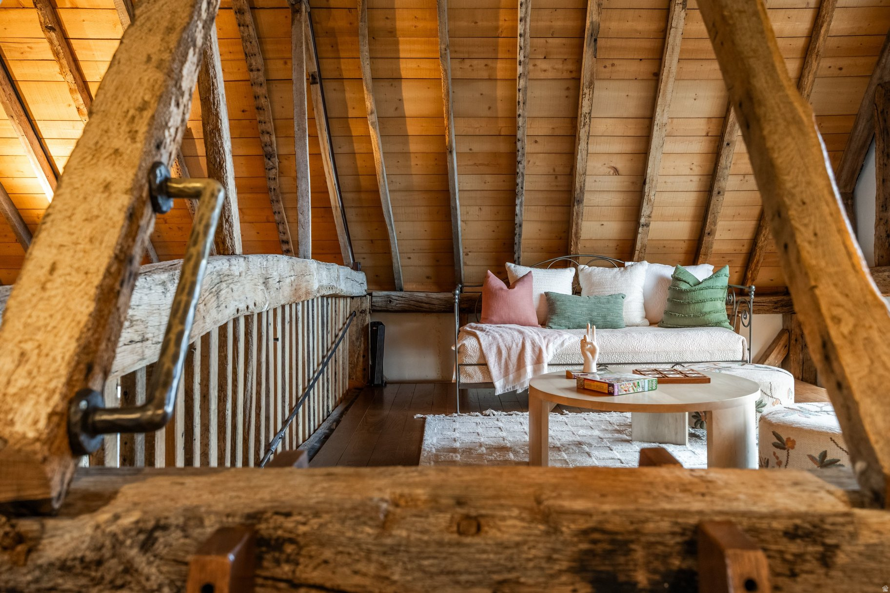 AERIE AREA - Residential