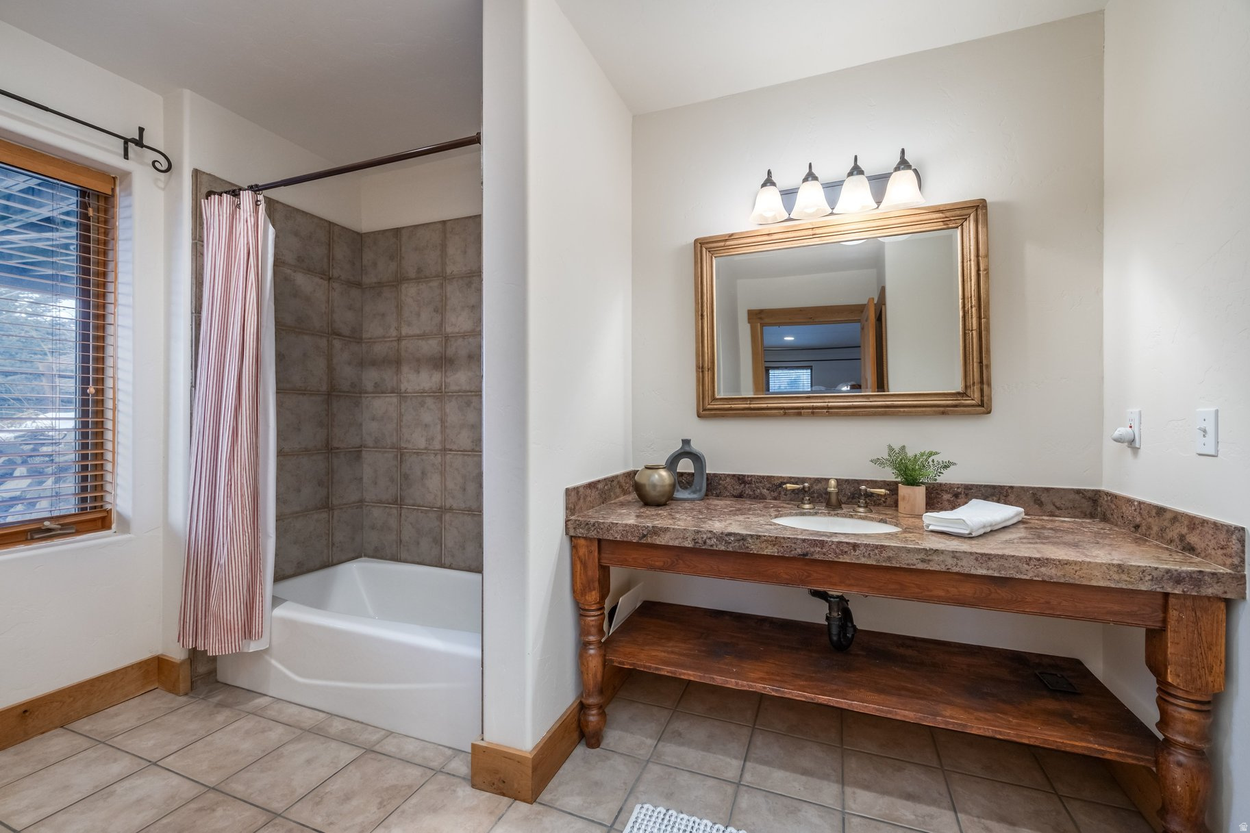 AERIE AREA - Residential