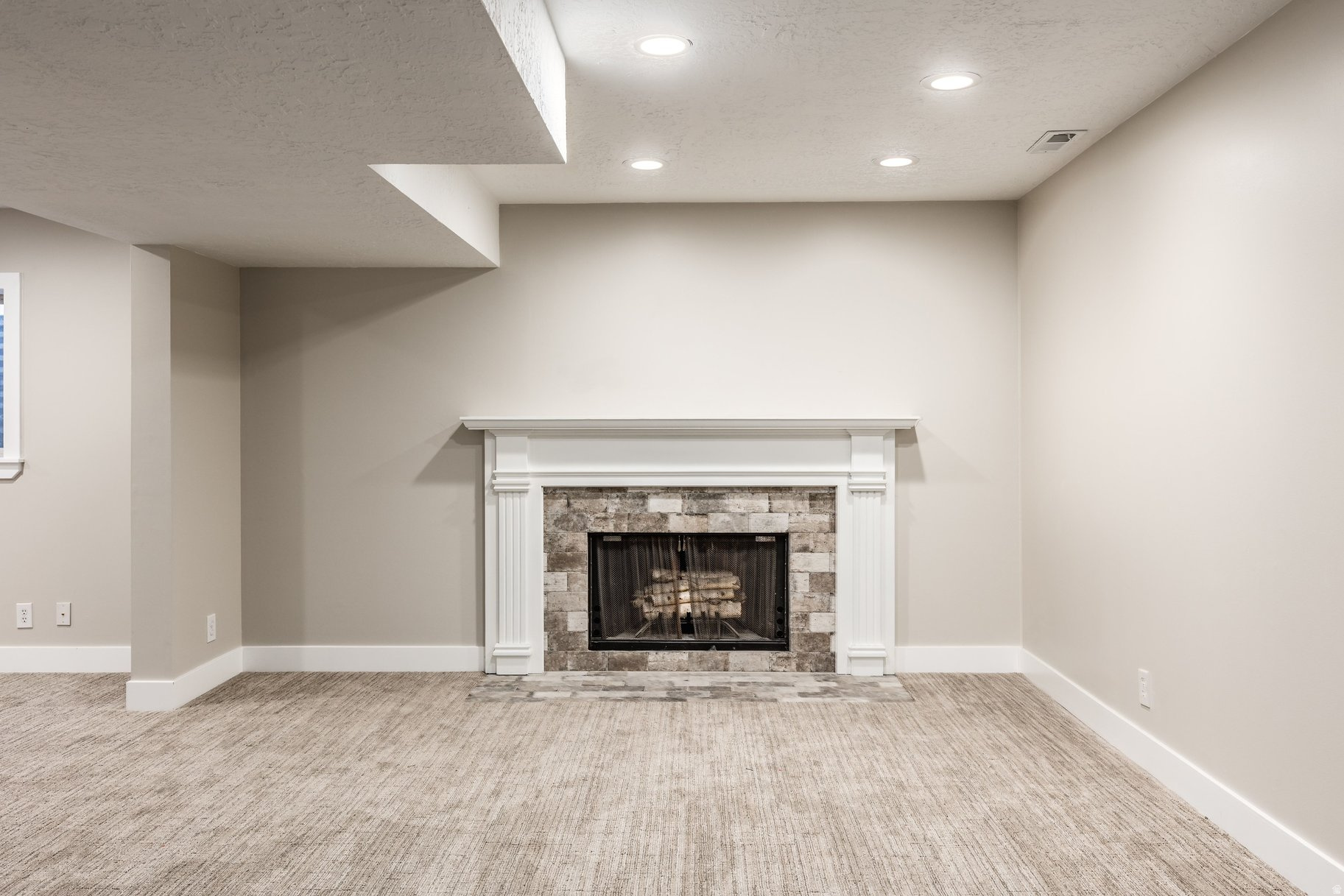 QUAIL HOLLOW #7 - Residential