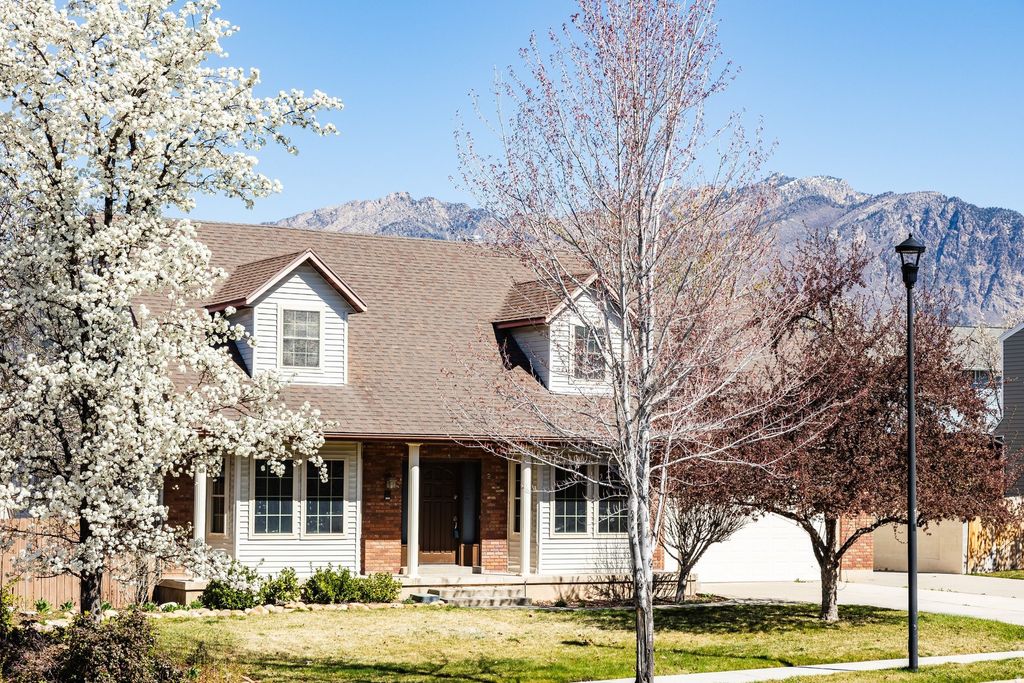 Photo of 2543 E CLIFF SWALLOW DR S, Sandy, UT 84093 (MLS # 2145439)