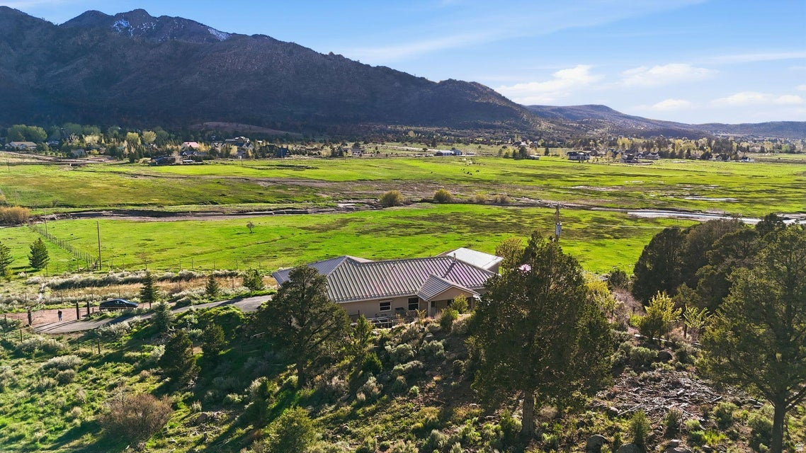 PINE VALLEY RETREAT - Residential