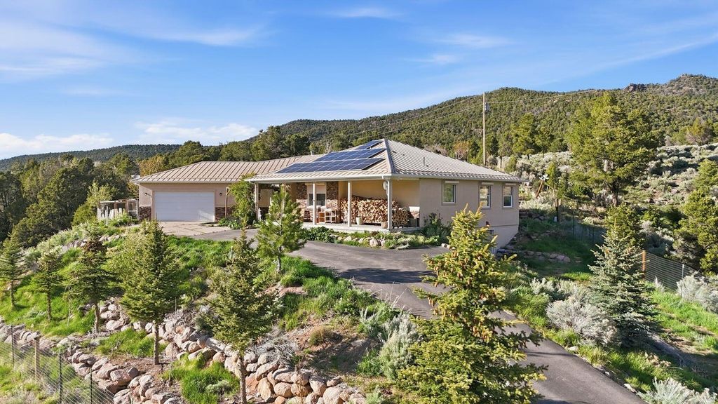 Photo of 1001 E PINE VALLEY RD, Pine Valley, UT 84781 (MLS # 2153790)