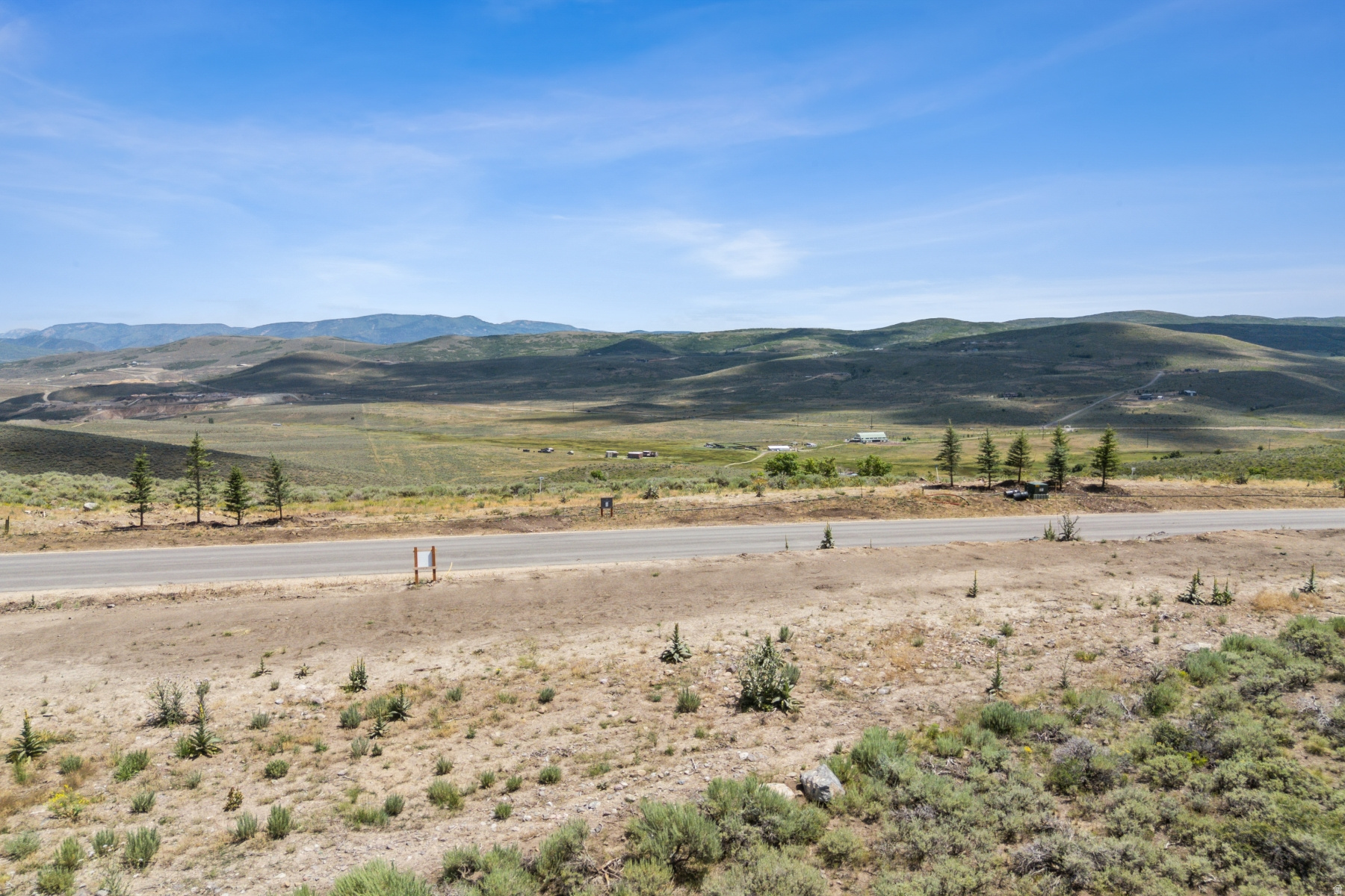 LINKS EDGE - Residential