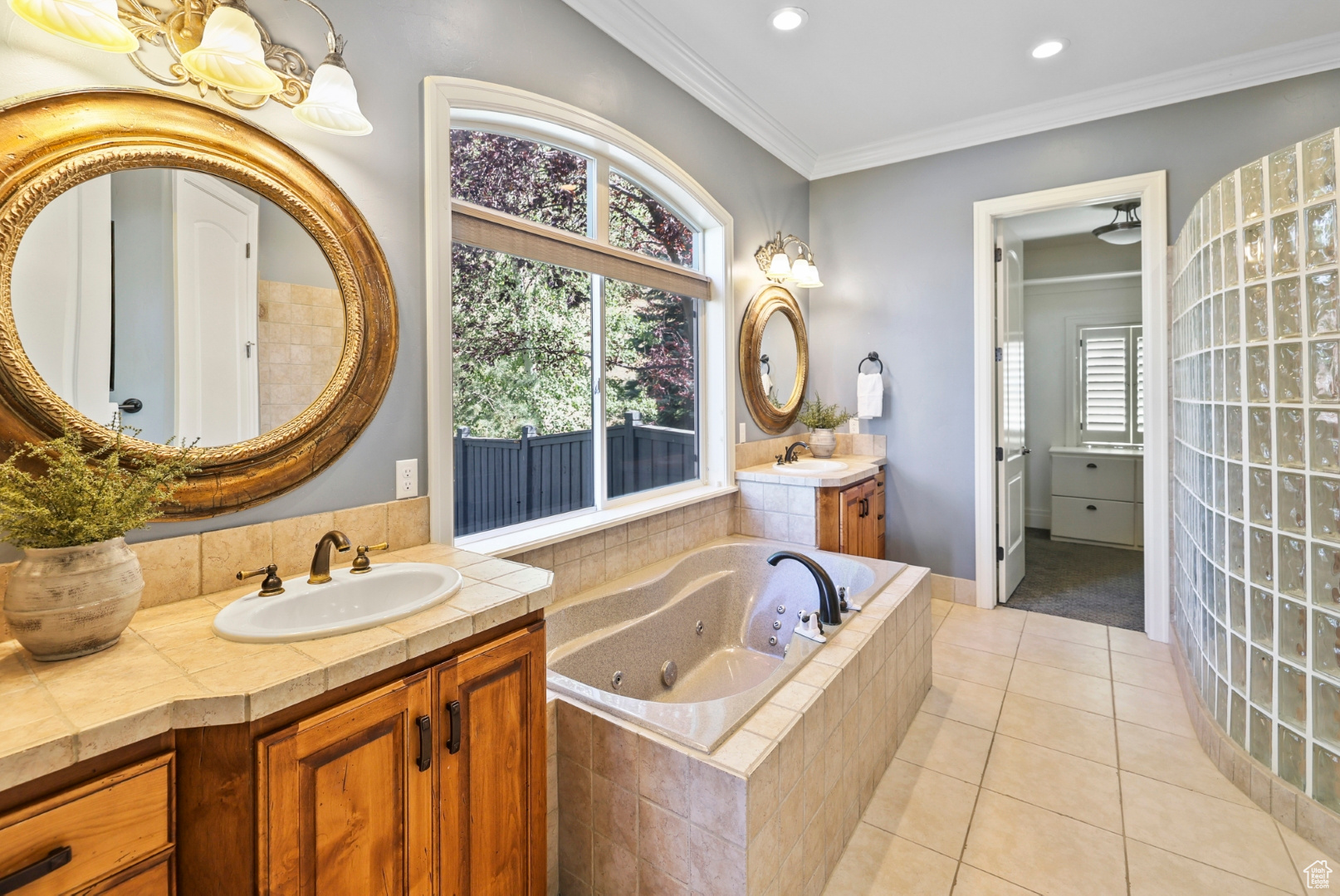 OAKDALE - Residential