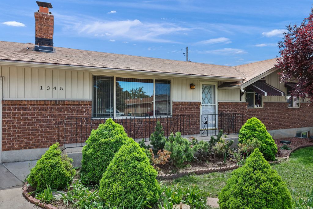 Photo of 1345 S VALHALLA DR E, Clearfield, UT 84015 (MLS # 2155997)