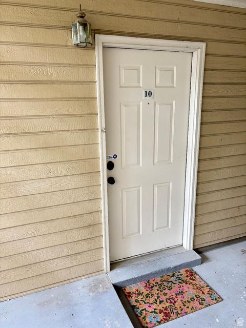 Tiny photo for 1212 E WATERSIDE CV #10, Cottonwood Heights, UT 84047 (MLS # 2115748)