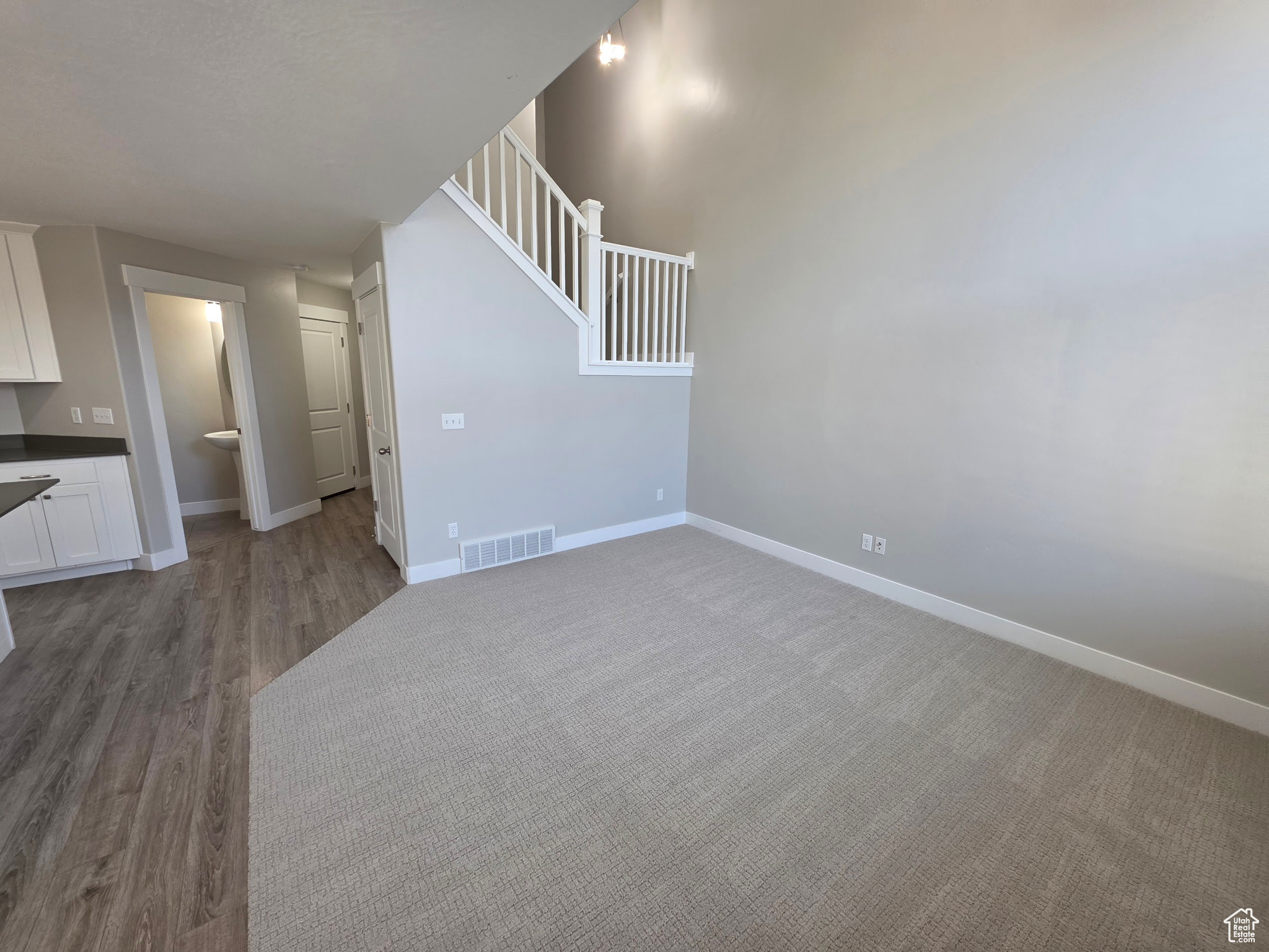 IRON HORSE - Residential