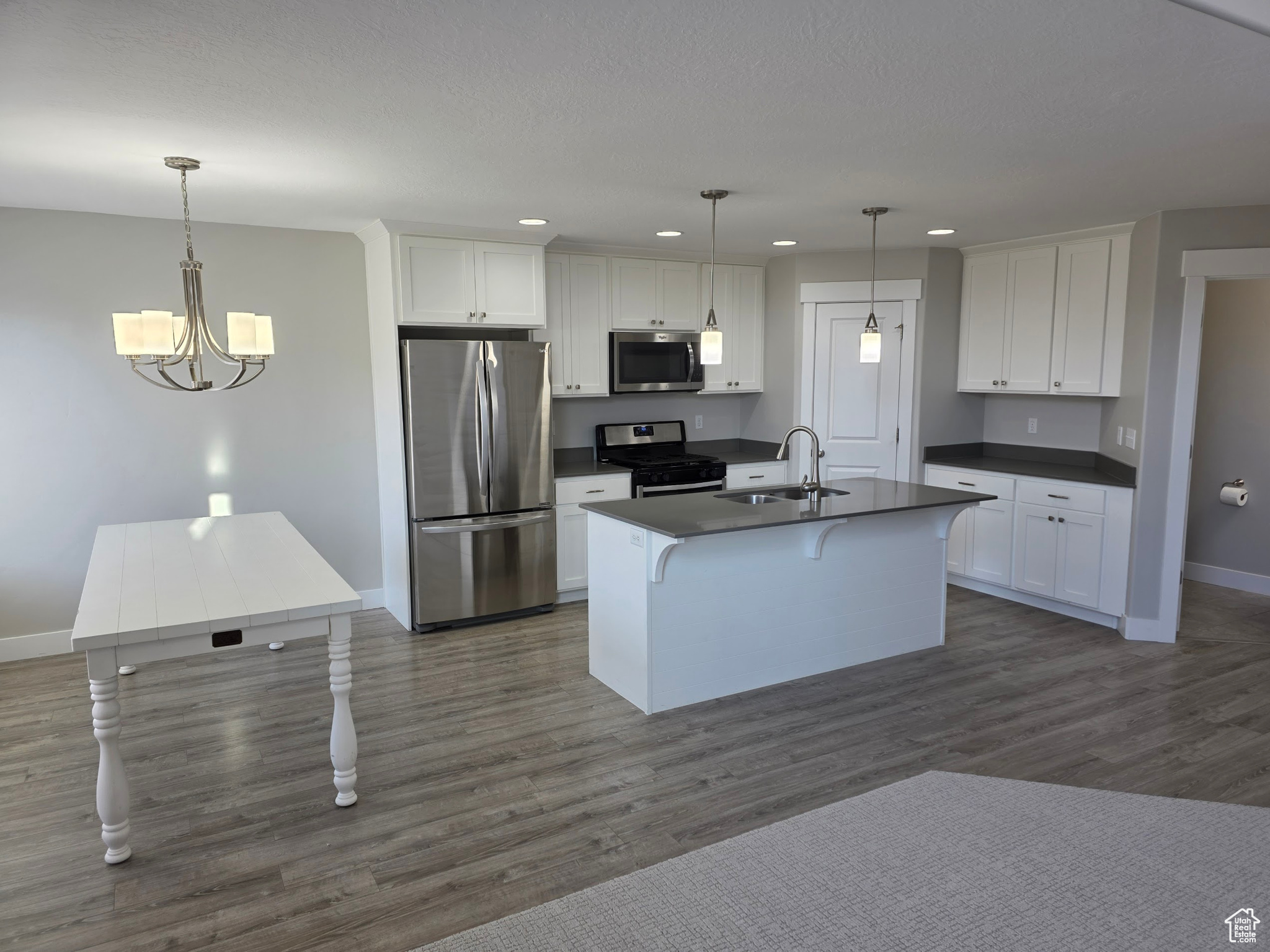 IRON HORSE - Residential