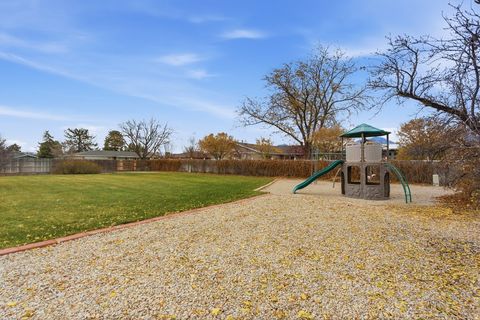 Tiny photo for 2883 W JANALEE DR, West Jordan, UT 84088 (MLS # 2122011)