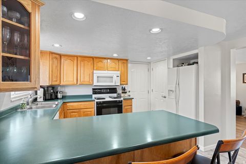 Tiny photo for 2883 W JANALEE DR, West Jordan, UT 84088 (MLS # 2122011)