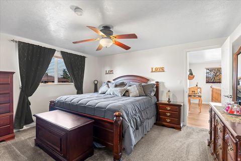 Tiny photo for 2883 W JANALEE DR, West Jordan, UT 84088 (MLS # 2122011)