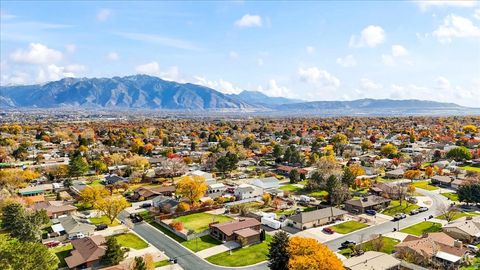 Tiny photo for 2883 W JANALEE DR, West Jordan, UT 84088 (MLS # 2122011)