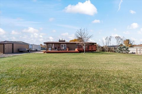 Tiny photo for 2883 W JANALEE DR, West Jordan, UT 84088 (MLS # 2122011)