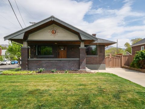 Photo of 1341 S 500 E, Salt Lake City, UT 84105 (MLS # 2150552)