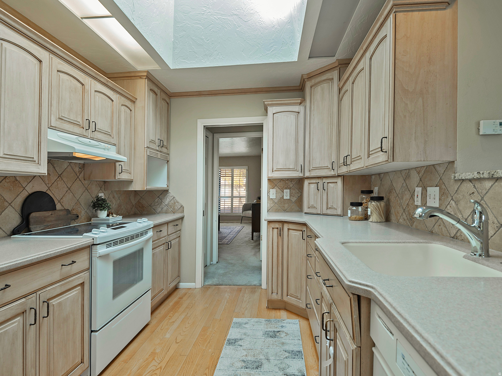 BROOKSTONE - Residential