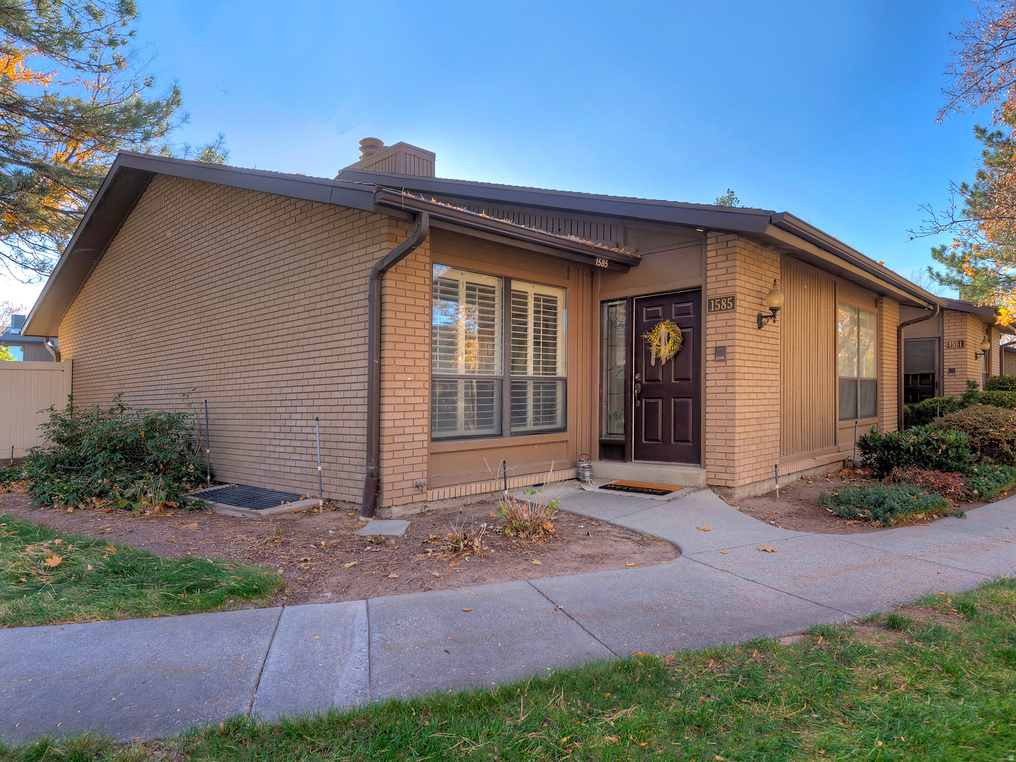 BROOKSTONE - Residential