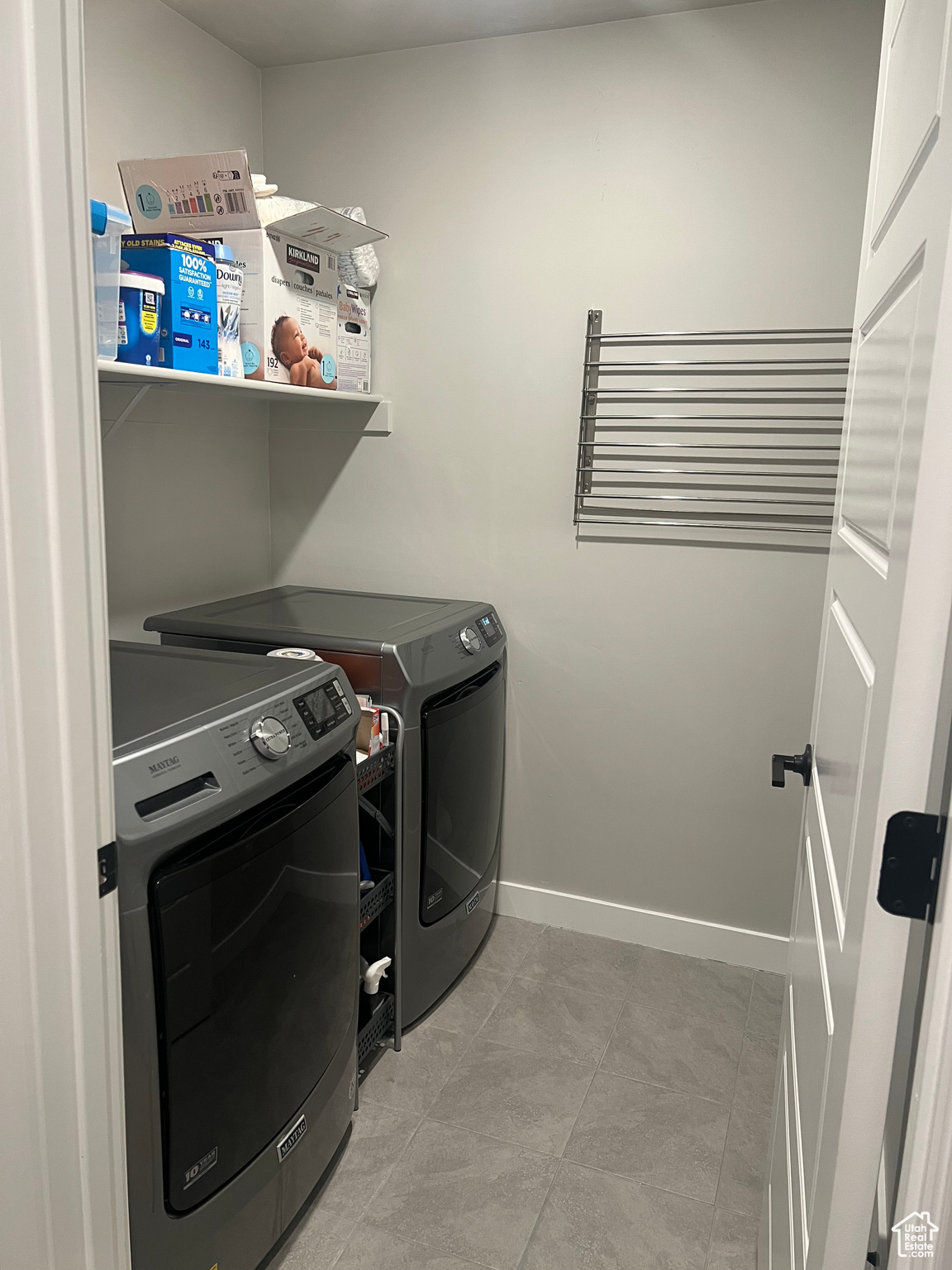 Saratoga Springs, Utah 84045, United States, 3 Bedrooms Bedrooms, ,2 BathroomsBathrooms,Residential,Pending,27417