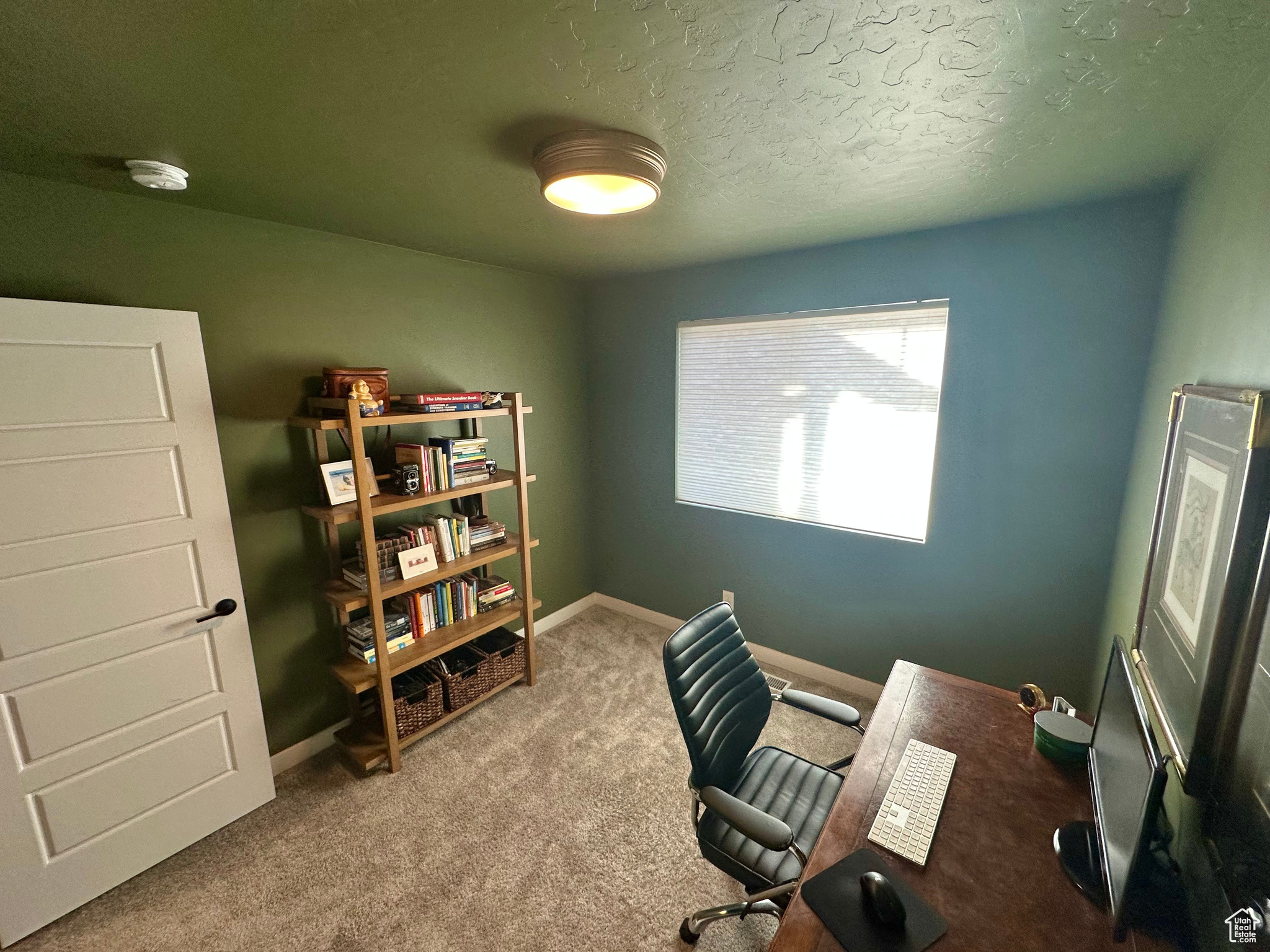 Saratoga Springs, Utah 84045, United States, 3 Bedrooms Bedrooms, ,2 BathroomsBathrooms,Residential,Pending,27417