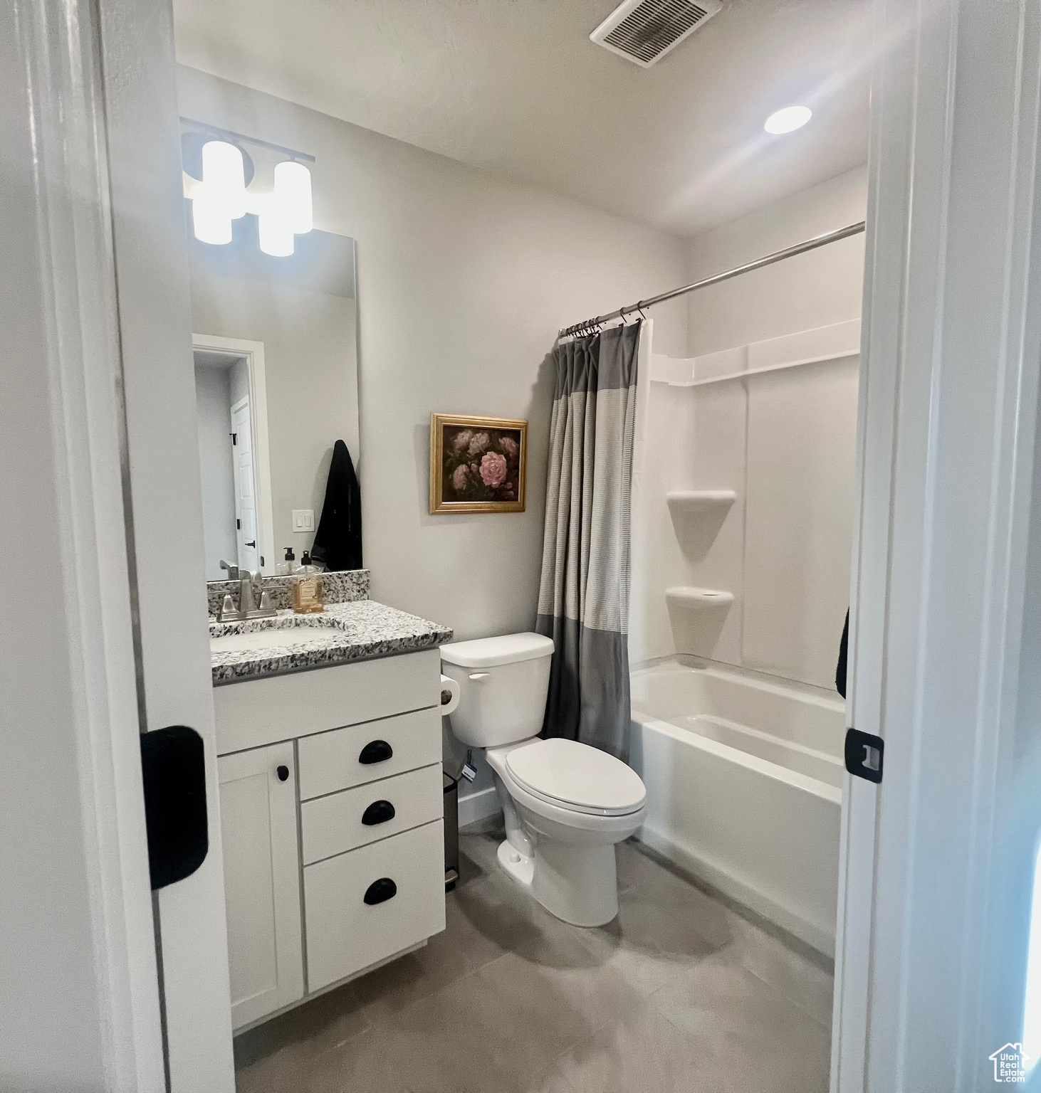 Saratoga Springs, Utah 84045, United States, 3 Bedrooms Bedrooms, ,2 BathroomsBathrooms,Residential,Pending,27417