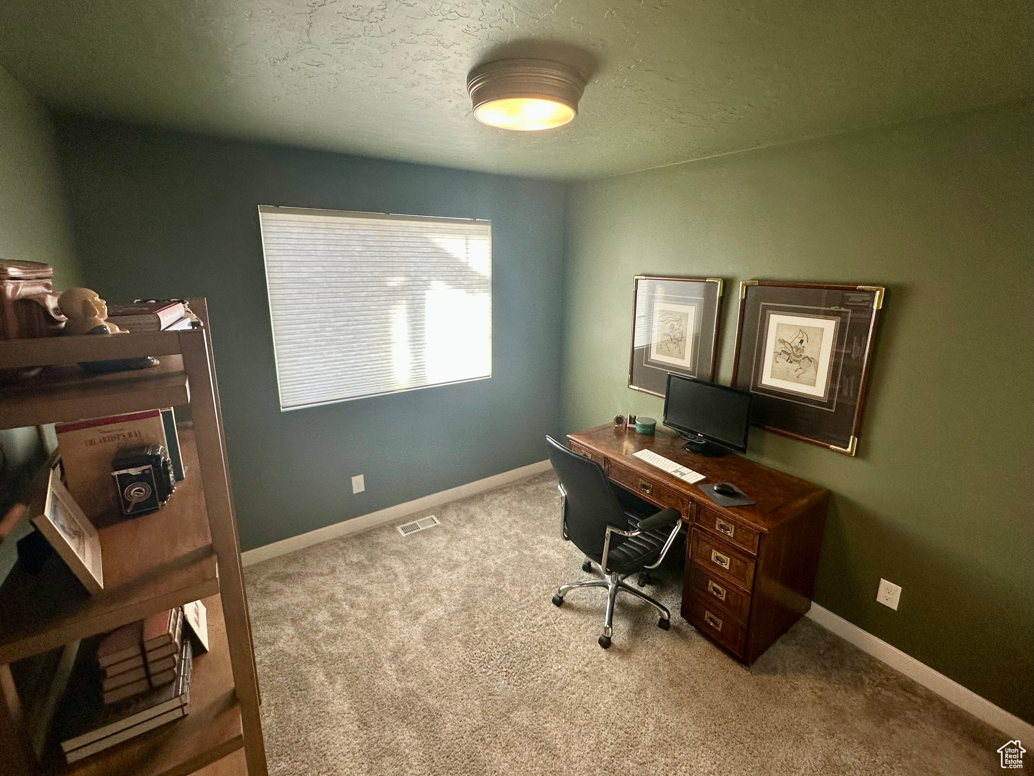 Saratoga Springs, Utah 84045, United States, 3 Bedrooms Bedrooms, ,2 BathroomsBathrooms,Residential,Pending,27417