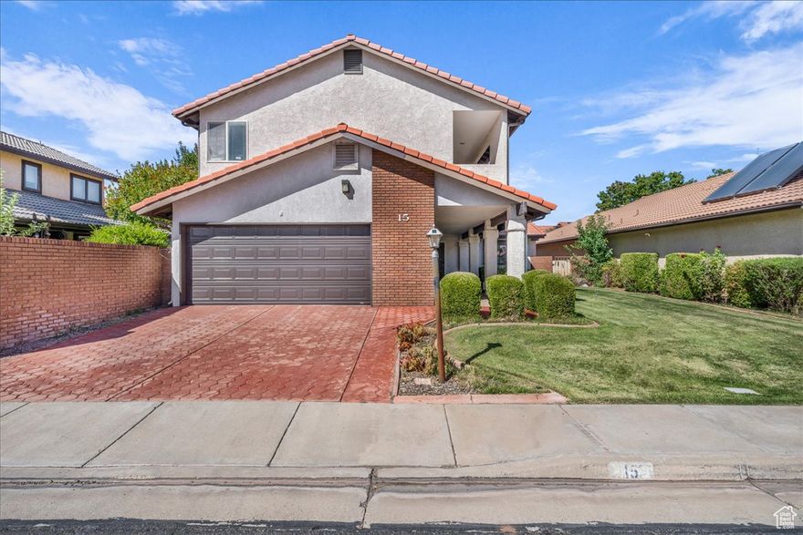 Featuring 3 bedrooms + den, 2.5 bathrooms, and an attached garage, this property has great bones and tons of potential. Whether you're an investor looking for your next flip, a landlord adding to your rental portfolio, or a buyer ready to customize a home to your taste, this is the one!