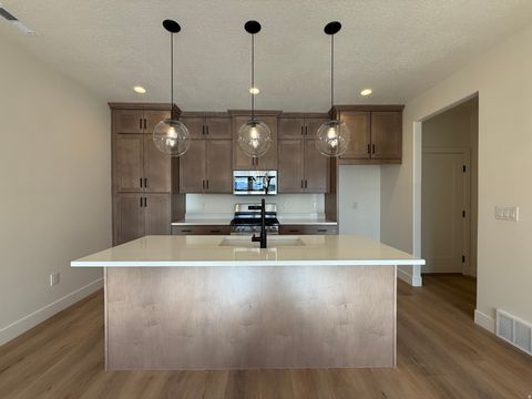 Tiny photo for 6992 W HIDDEN HILLS WAY S #181, West Jordan, UT 84081 (MLS # 2127271)