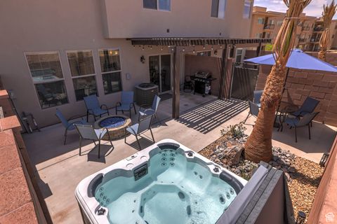 Tiny photo for 1301 E VISTA ROJA PL, Washington, UT 84780 (MLS # 2114734)