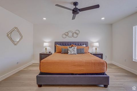 Tiny photo for 1301 E VISTA ROJA PL, Washington, UT 84780 (MLS # 2114734)