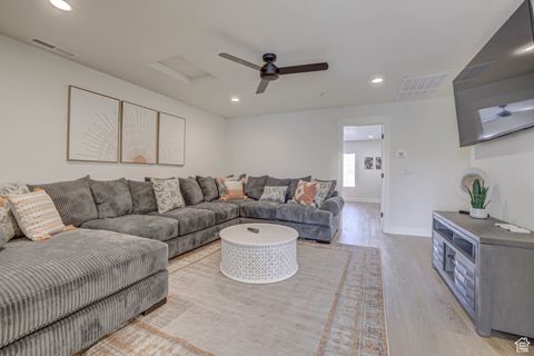Tiny photo for 1301 E VISTA ROJA PL, Washington, UT 84780 (MLS # 2114734)