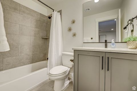 Tiny photo for 1301 E VISTA ROJA PL, Washington, UT 84780 (MLS # 2114734)