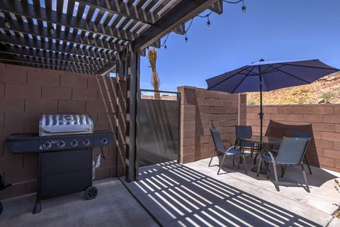 Tiny photo for 1301 E VISTA ROJA PL, Washington, UT 84780 (MLS # 2114734)