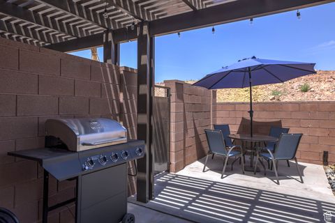 Tiny photo for 1301 E VISTA ROJA PL, Washington, UT 84780 (MLS # 2114734)