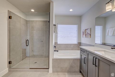 Tiny photo for 1301 E VISTA ROJA PL, Washington, UT 84780 (MLS # 2114734)