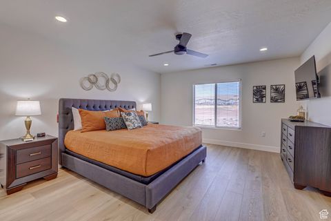 Tiny photo for 1301 E VISTA ROJA PL, Washington, UT 84780 (MLS # 2114734)