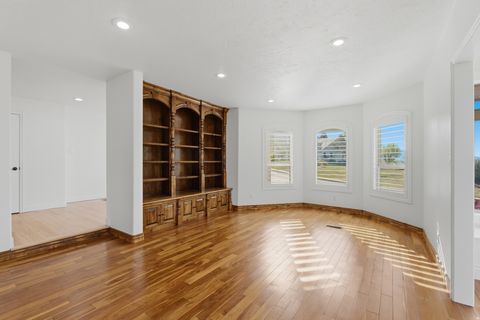 Tiny photo for 4309 W OAK RD N, Cedar Hills, UT 84062 (MLS # 2147293)