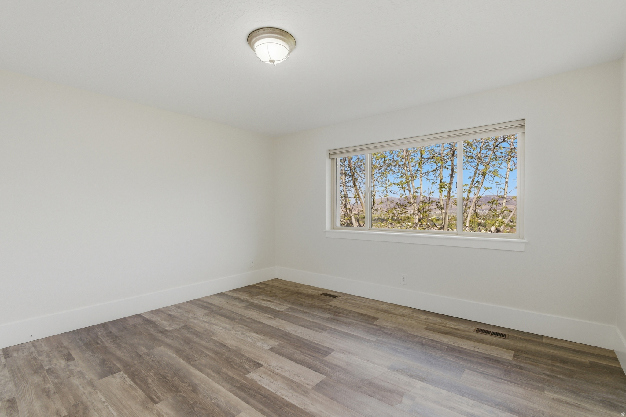 CEDAR HILLS - Residential