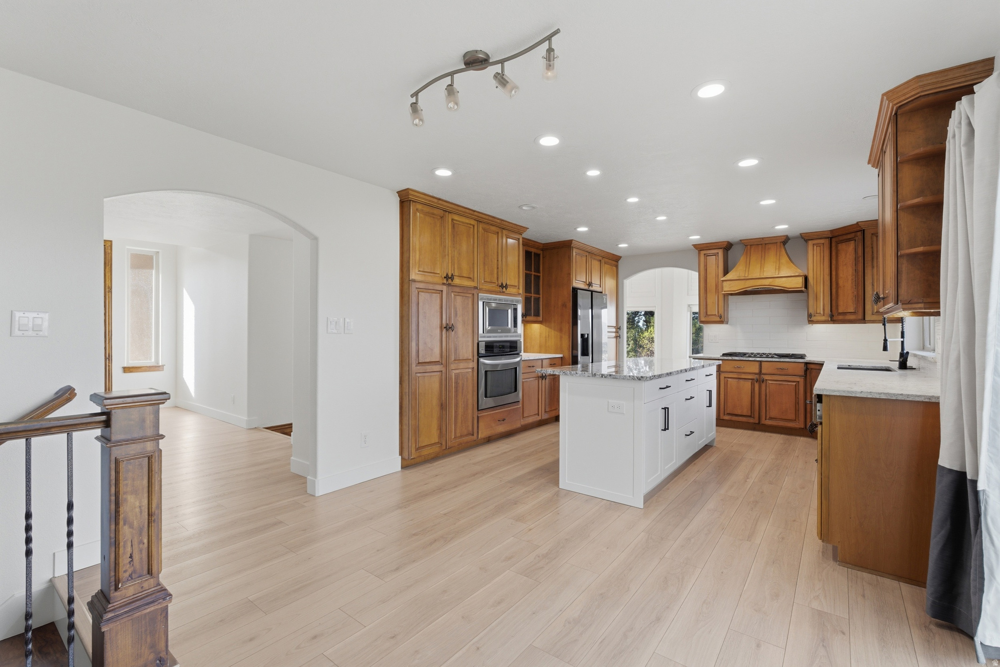 CEDAR HILLS - Residential