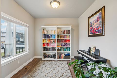 Tiny photo for 65 E 425 N, Vineyard, UT 84059 (MLS # 2141628)