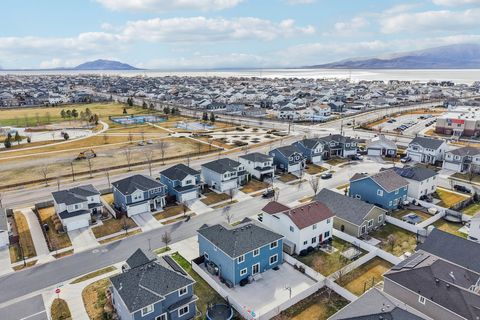 Tiny photo for 65 E 425 N, Vineyard, UT 84059 (MLS # 2141628)