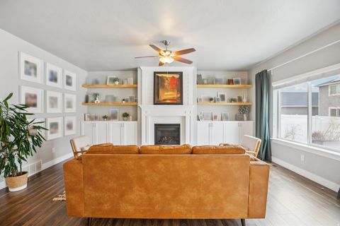 Tiny photo for 65 E 425 N, Vineyard, UT 84059 (MLS # 2141628)