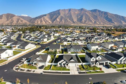 Tiny photo for 276 N PINNACLE AVE, Mapleton, UT 84664 (MLS # 2116408)