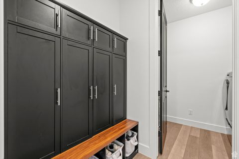 Tiny photo for 276 N PINNACLE AVE, Mapleton, UT 84664 (MLS # 2116408)