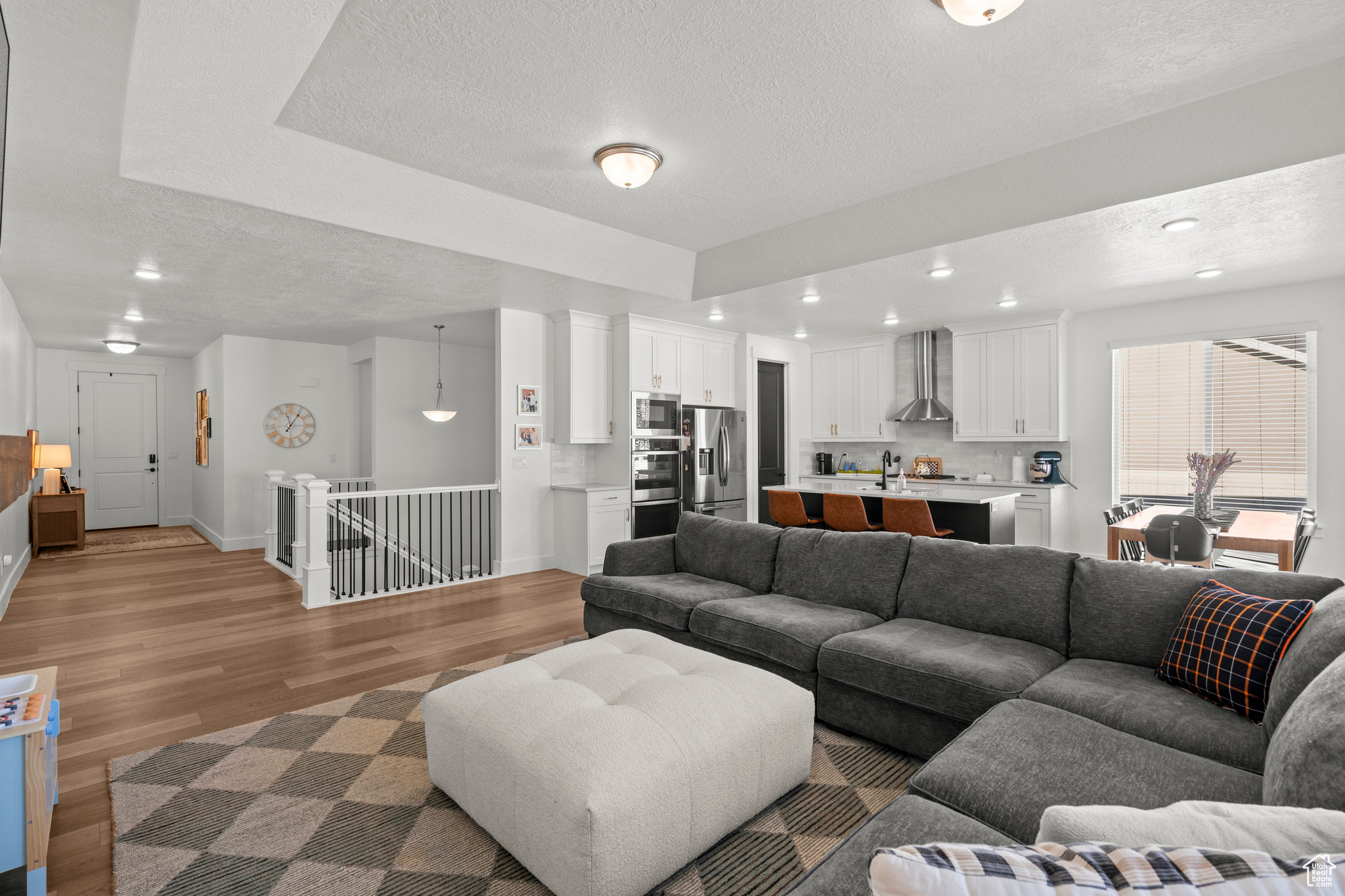 SUNRISE RANCH - Residential