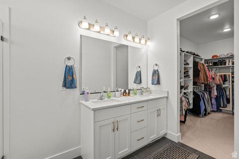 Tiny photo for 276 N PINNACLE AVE, Mapleton, UT 84664 (MLS # 2116408)