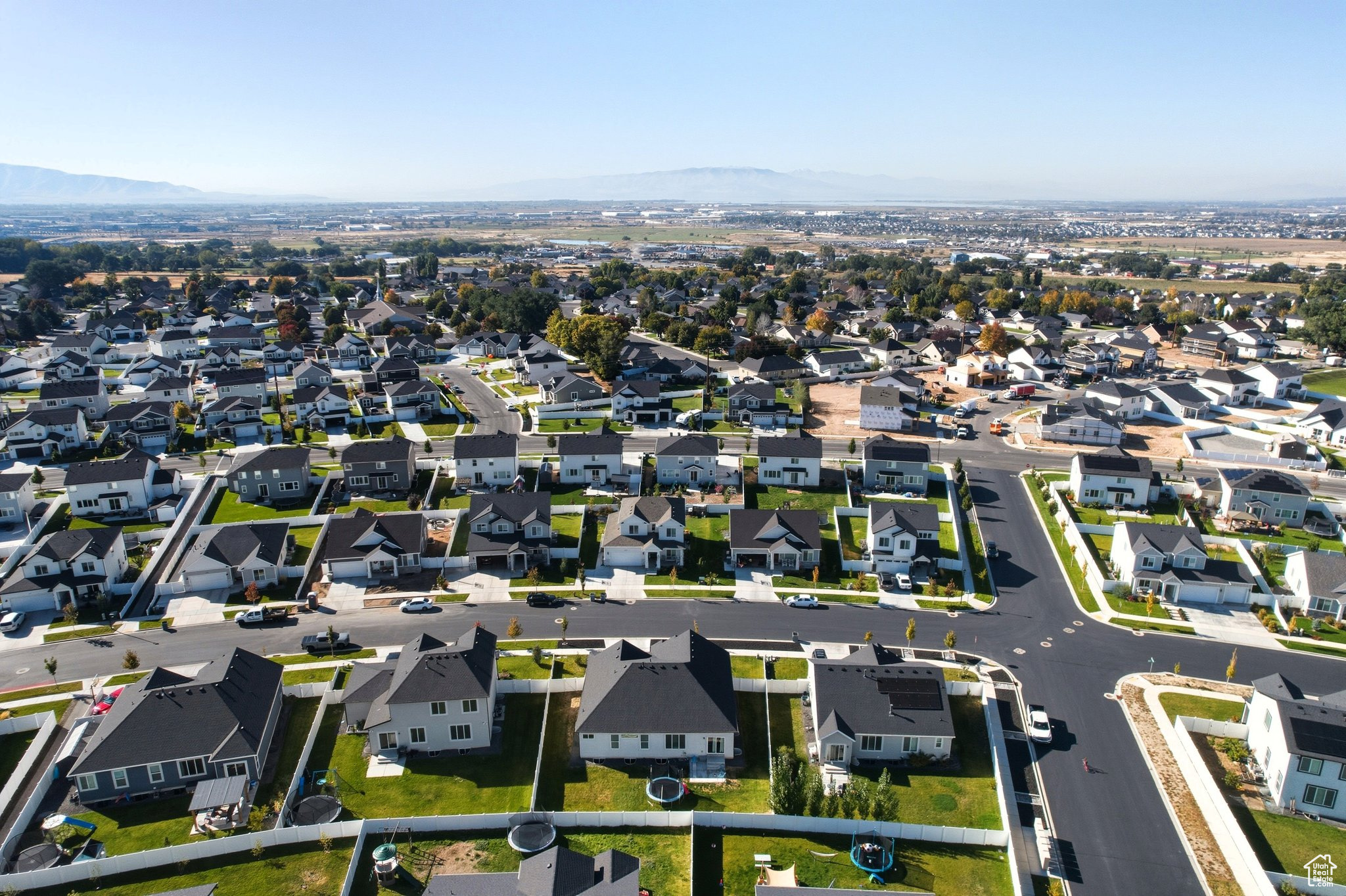 SUNRISE RANCH - Residential